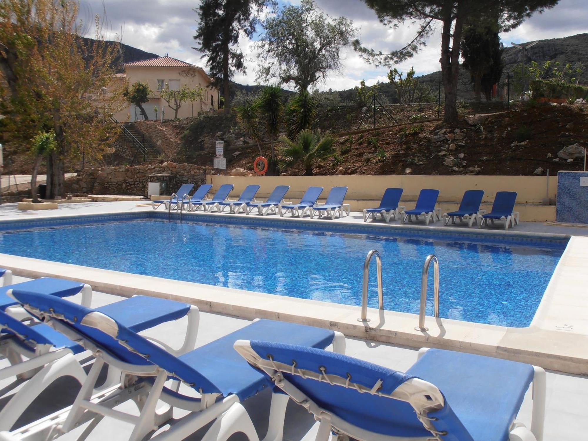 Oasis Country Park Hotel Rugat Ngoại thất bức ảnh